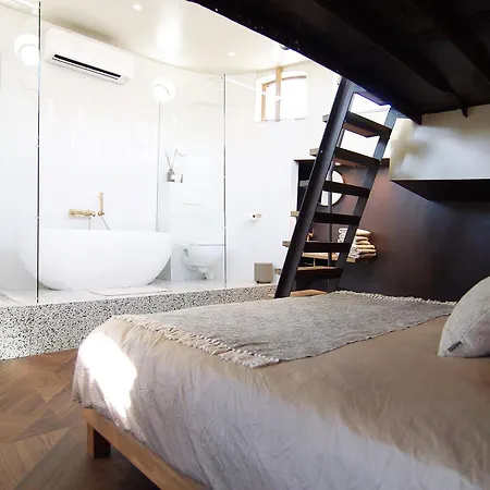 Boutique Canal Houseboat