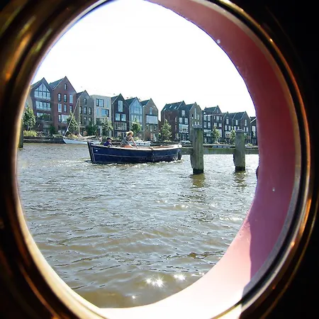 Boutique Canal Houseboat Hébergement de vacances Haarlem
